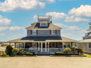 Video Tour: 25 Hilltop Road, Ipswich